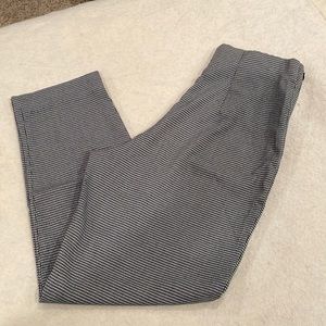Briggs Black/White houndstooth side zip dress pants - Size 10 P